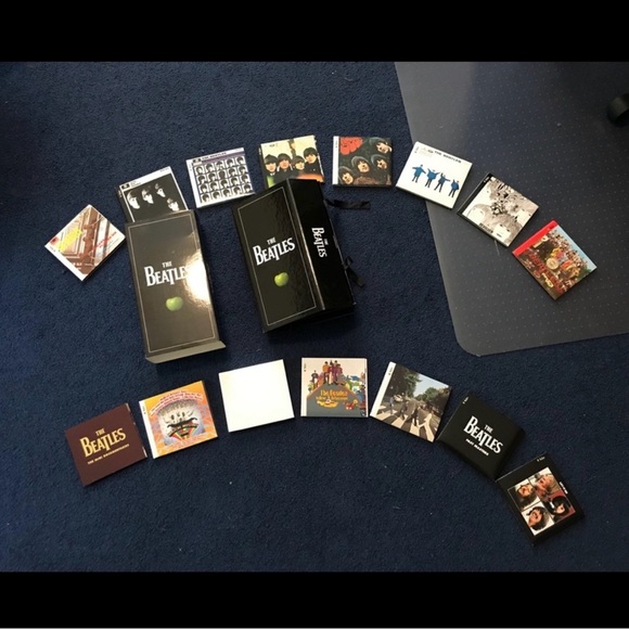 Beatles CD Box Set - Picture 4 of 5